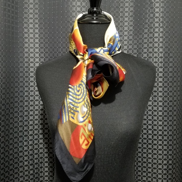 Silk Scarf Size 41" x 42" - Picture 4 of 5